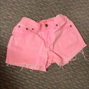 Stretchy pink shorts